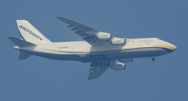 Təyyarə Ermənistanı keçib Azərbaycana endi: Kim icazə verib?